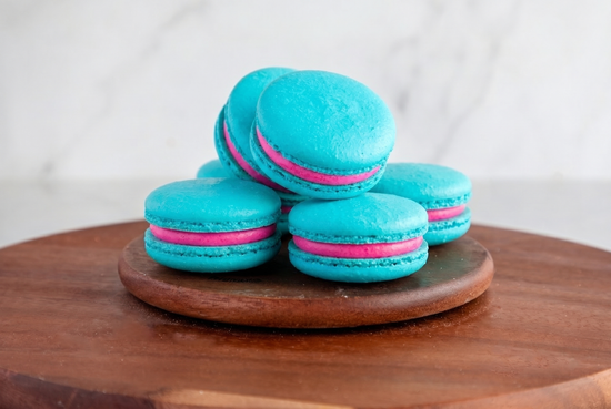 Bubble Gum Macaron