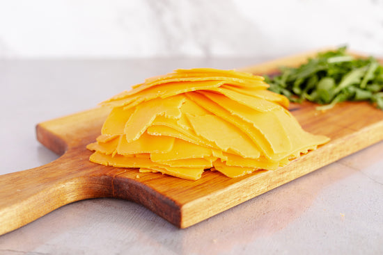 Cheddar (per 100g)